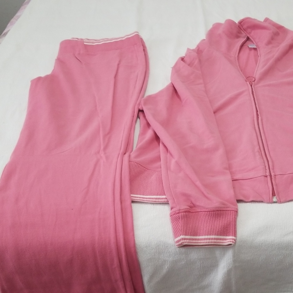 Lady Foot Locker Cotton Jogging suit